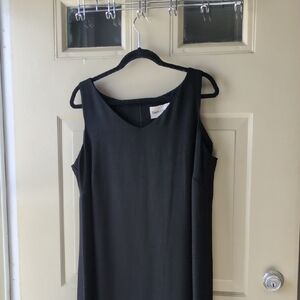 Elegant Black Sleeveless Dress With Side Slits